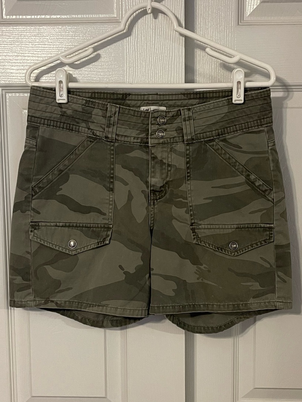 Lee Women's Green Camo Cargo Shorts